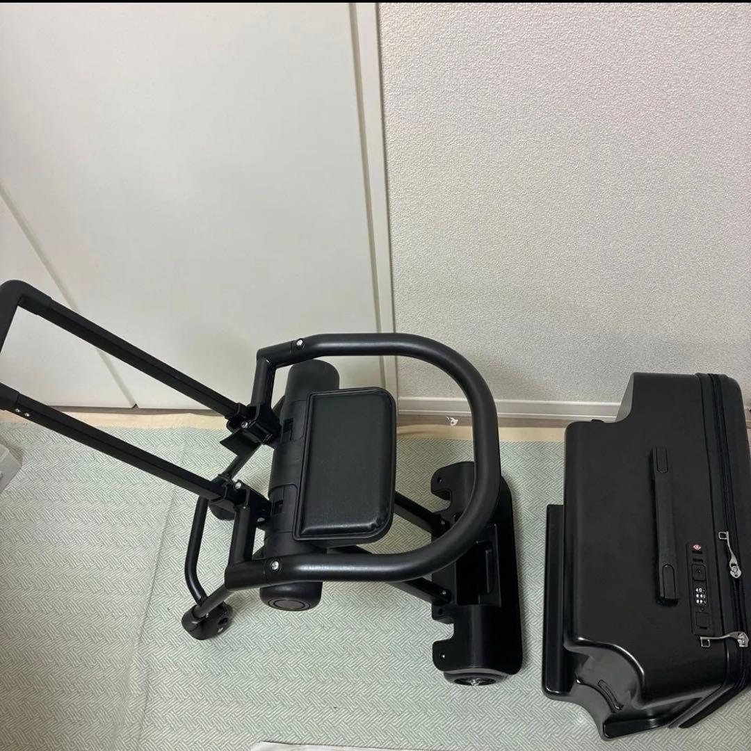 ［美品］キッズキャリーケース　乗れる　スーツケース　キッズトラベルNEO 子供