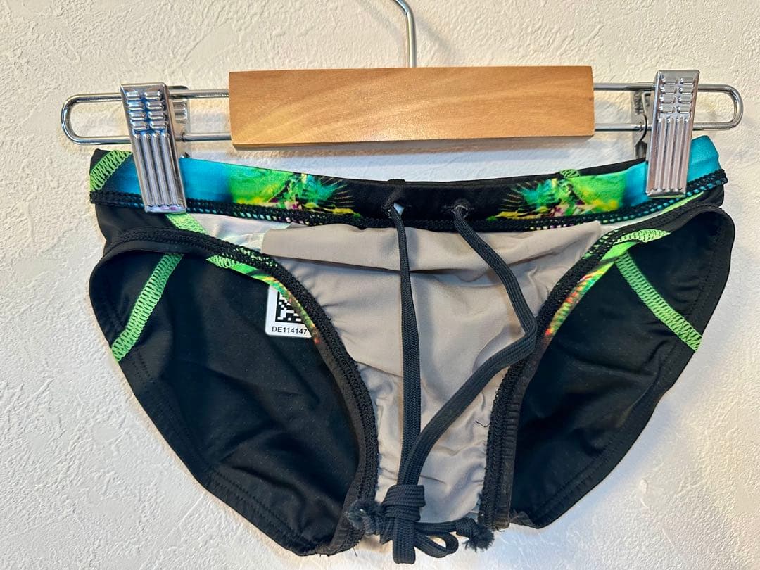 ジ*1様 arena メンズ 競パン Sサイズ　【ブラック×グリーン