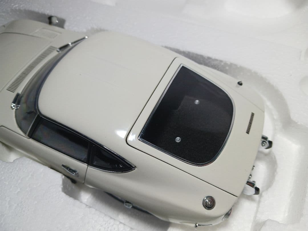 難あり　オートアート プレミアム トヨタ2000GT ワイヤースポークホイール