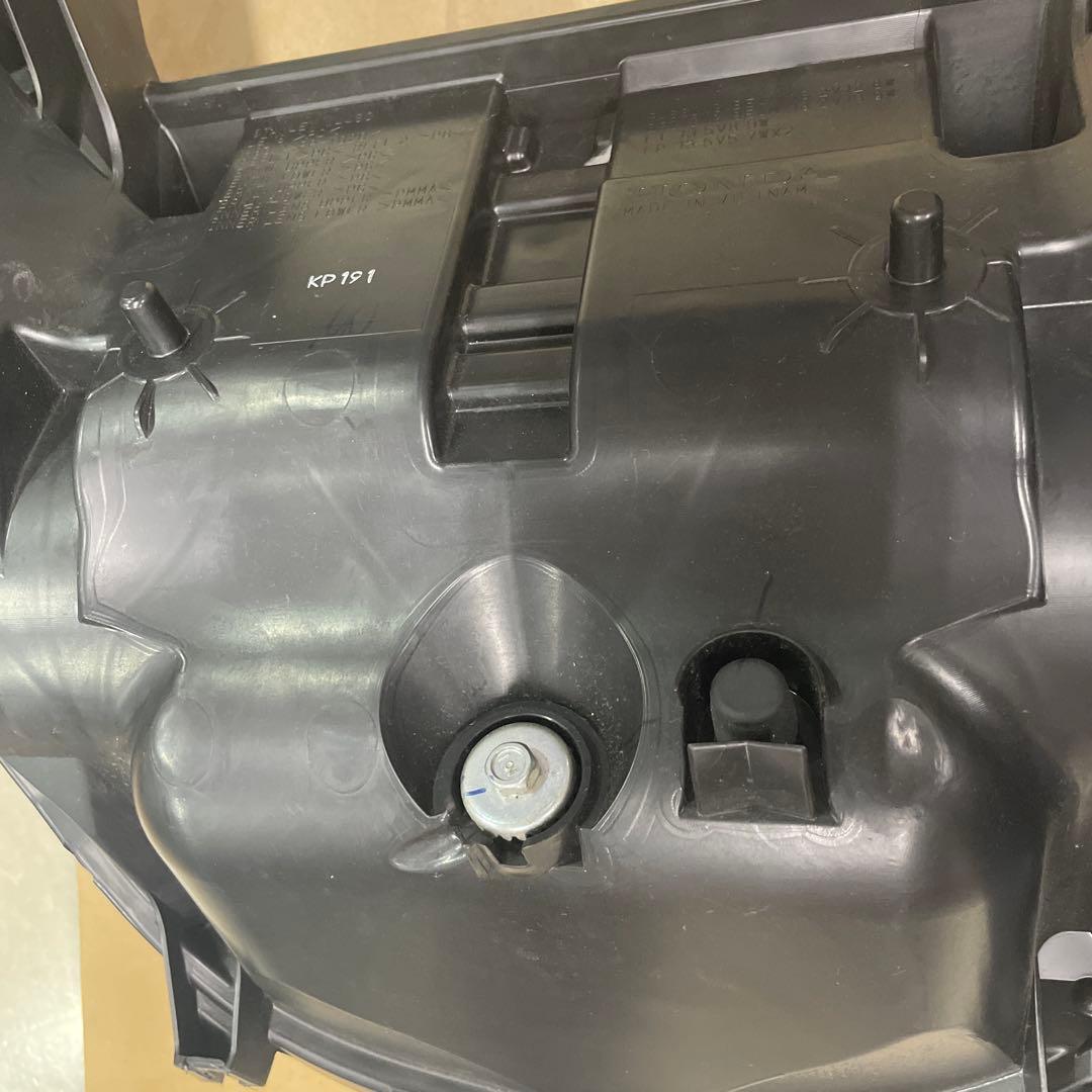 ＰＣＸ JF81 ヘッドライト