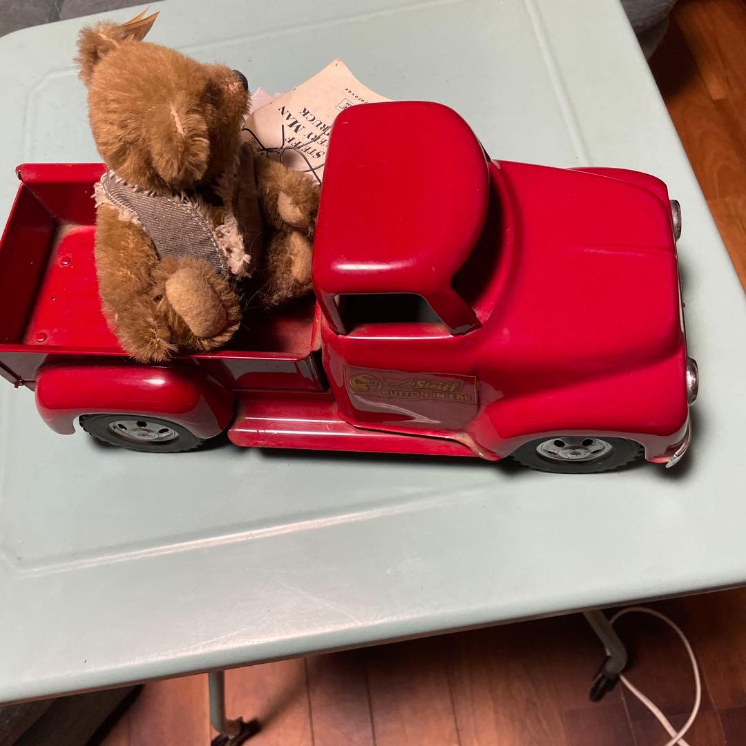 シュタイフと，トラック