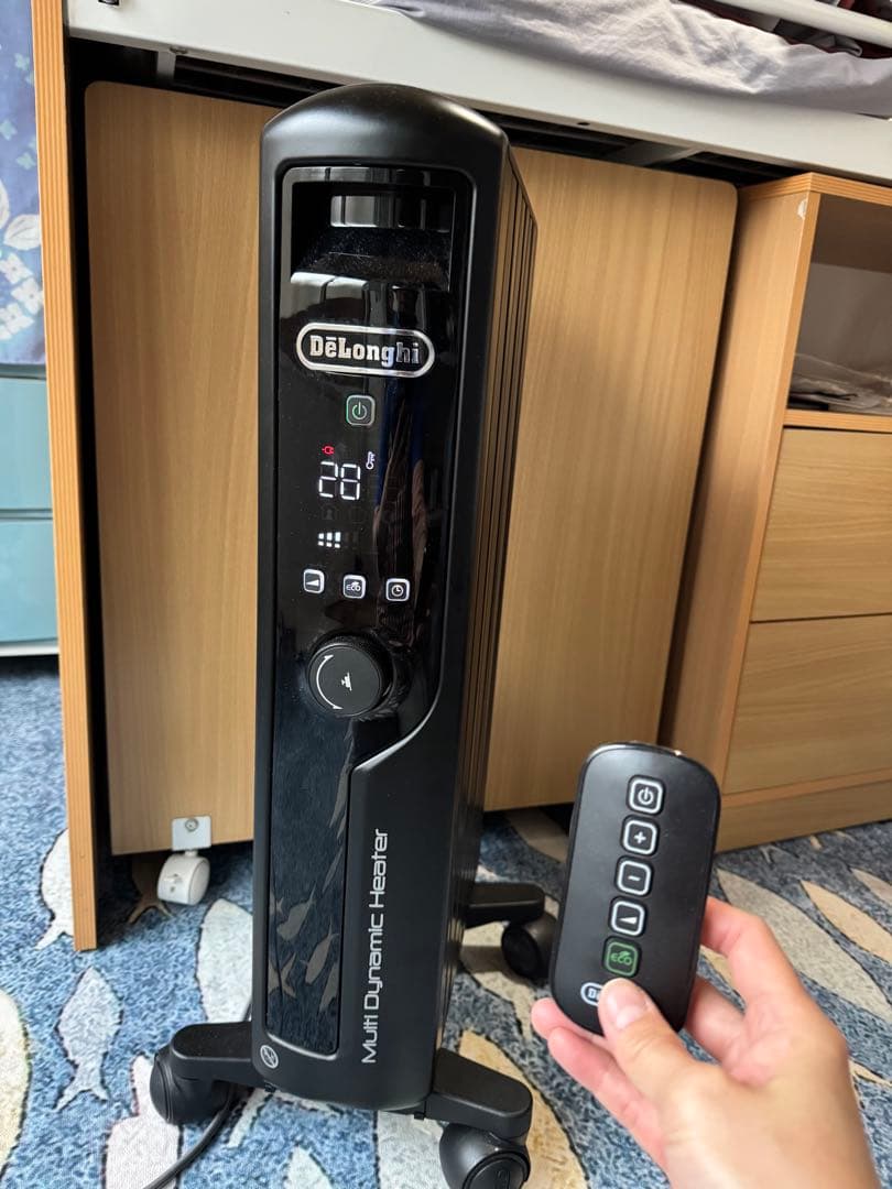 De'Longhi 電気ヒーター ゼロ風暖房 節電 リモコン付き 6-8畳