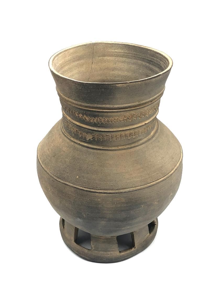 【 新羅土器 長頸壺 】　＊東京国立博物館台付長頸壺　同手