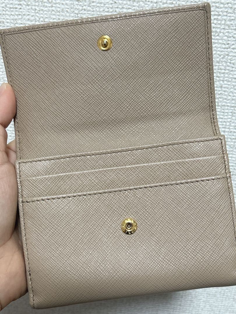 PRADA 二つ折り財布 ベージュ サフィアーノレザー