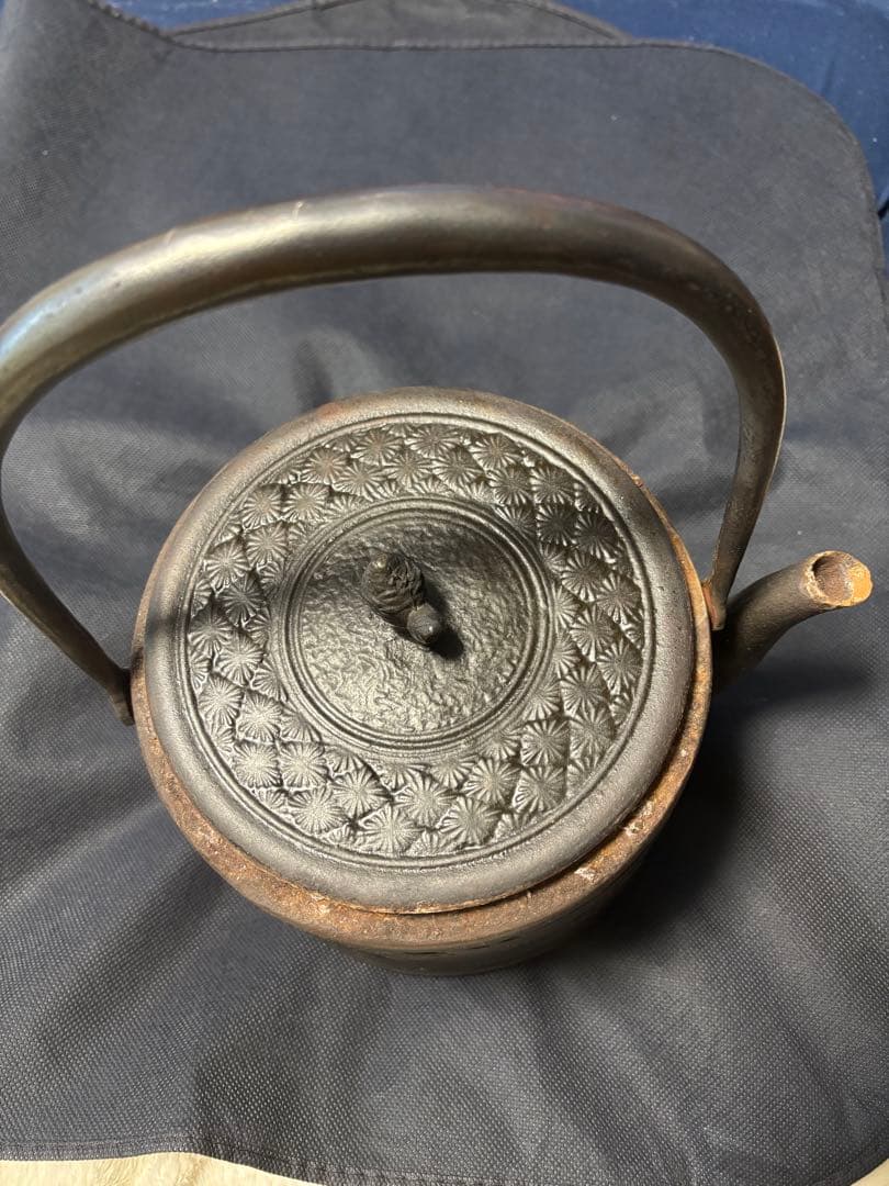 茶道具 鉄瓶　漢詩と鶴彫刻模様 南部