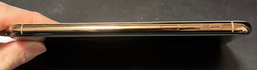 【バッテリー98％】iPhone 11 Pro Max ゴールド 512GB