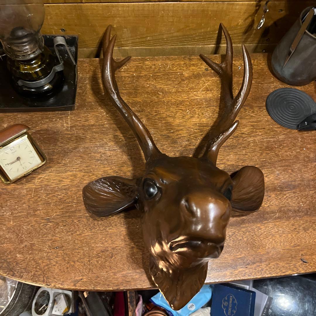 ヴィンテージ　金属鹿飾り