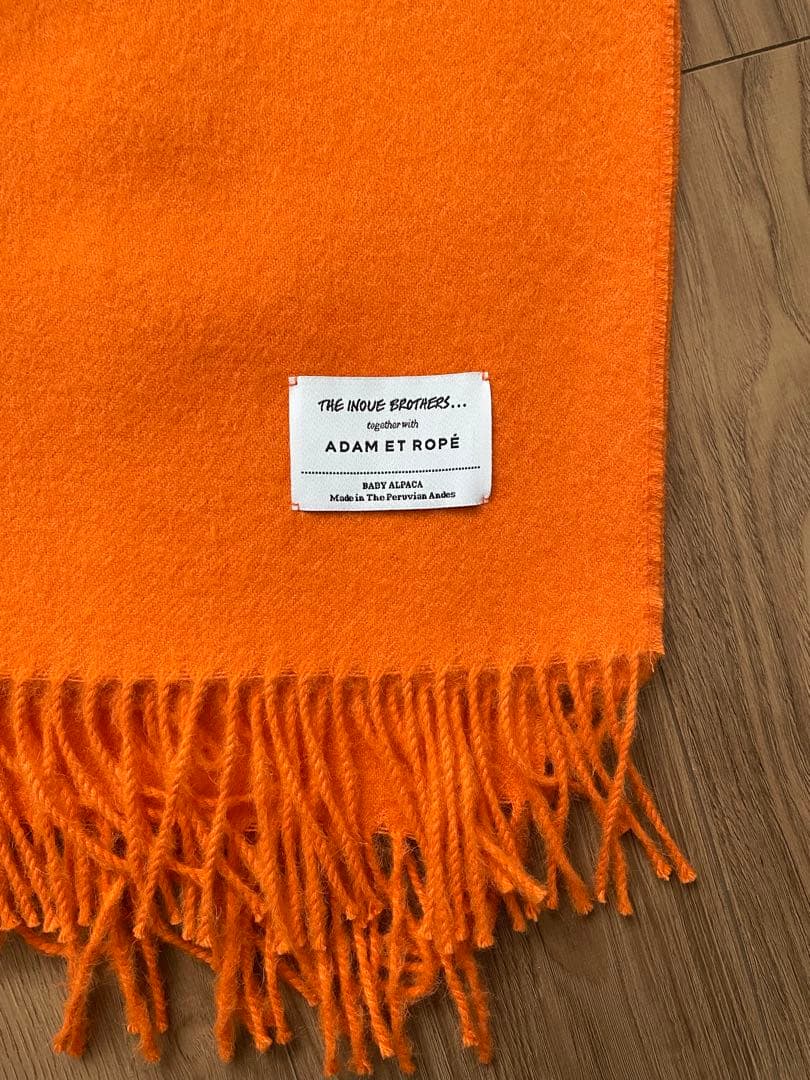 ADAM ET ROPE アダムエロペ　オレンジ マフラー