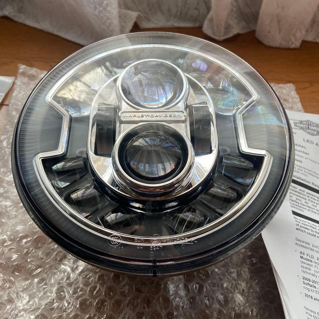 ハーレー純正デーメーカーアダプティブLEDヘッドライト（クローム）
