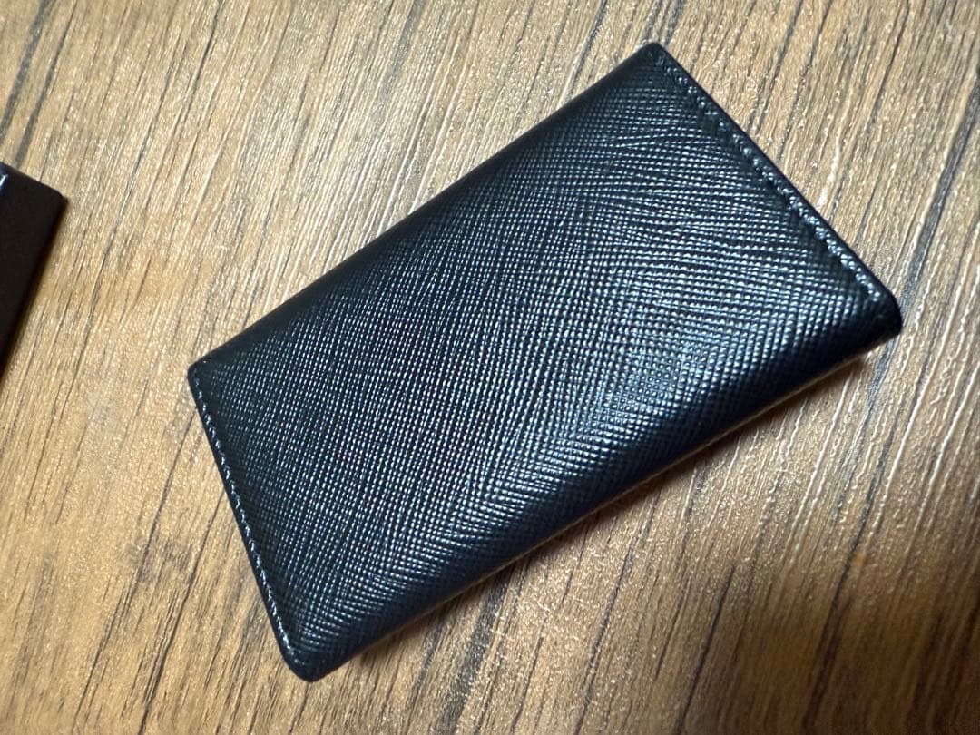PRADA 6連キーケース SAFFIANO TRIANGOLO NERO
