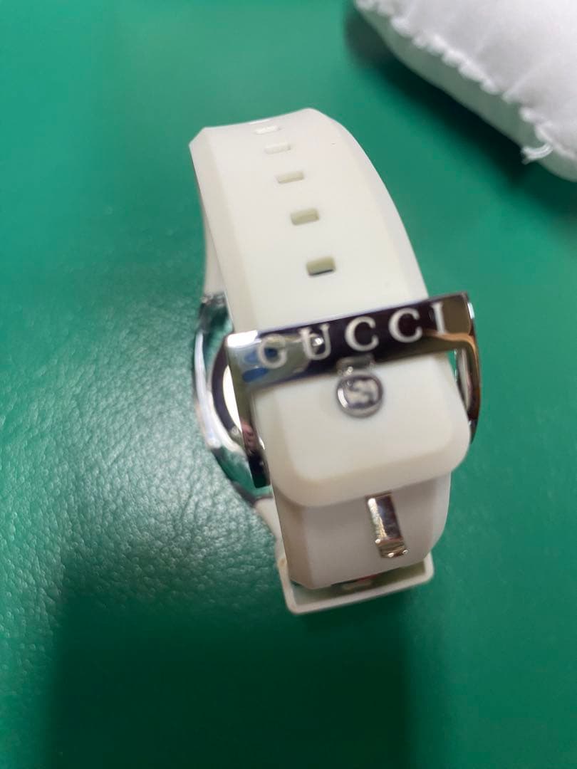 グッチ 腕時計 SYNCインターロッキングG シェリーライン 白色　ユニセックス