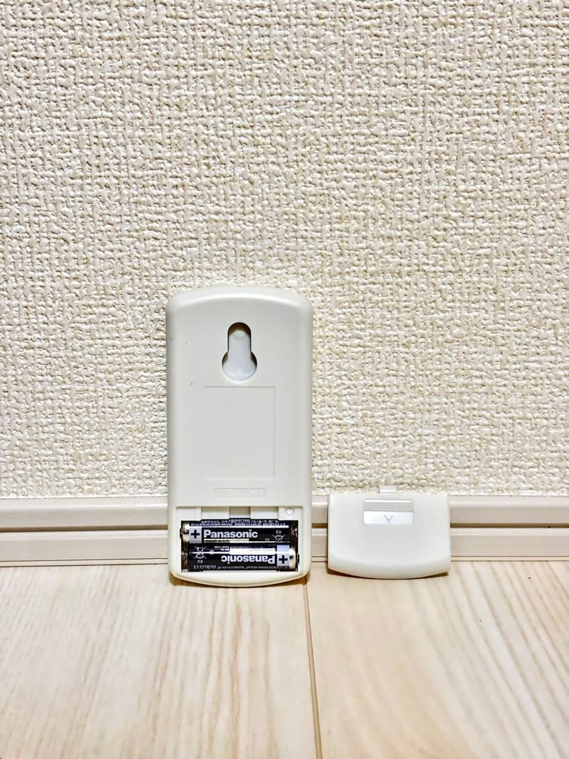 【美品】2023年製 コロナ窓用エアコン CW-F1623R 枠 &リモコン付き