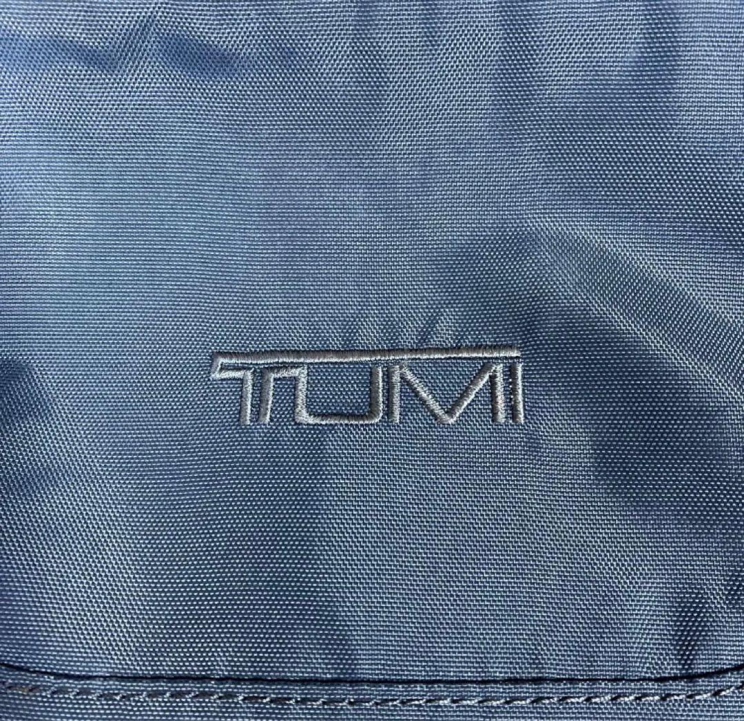 TUMI 折りたたみボストンバッグ　ダークグレー