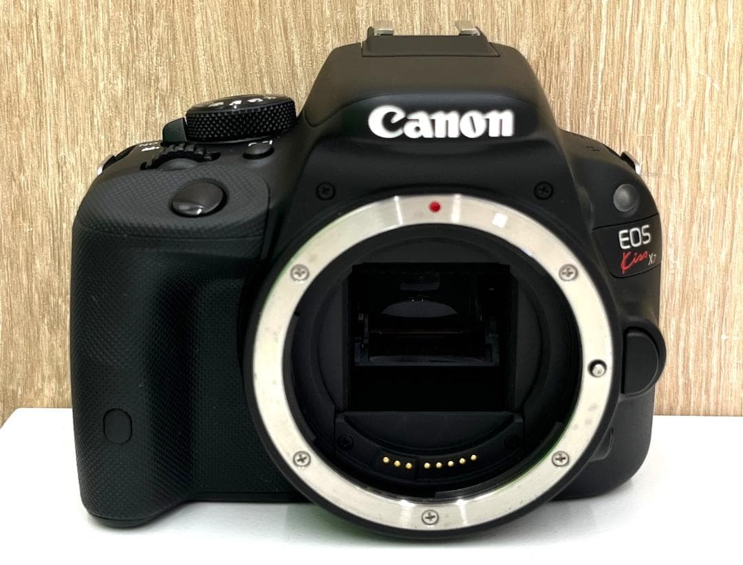 美品　EOS　Kiss X7 ダブルズームキット キャノン