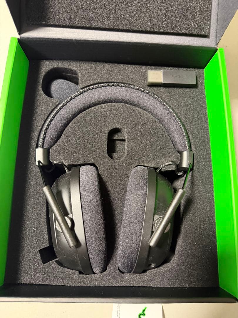 Razer BLACKSHARK V2 PRO ワイヤレスヘッドセット