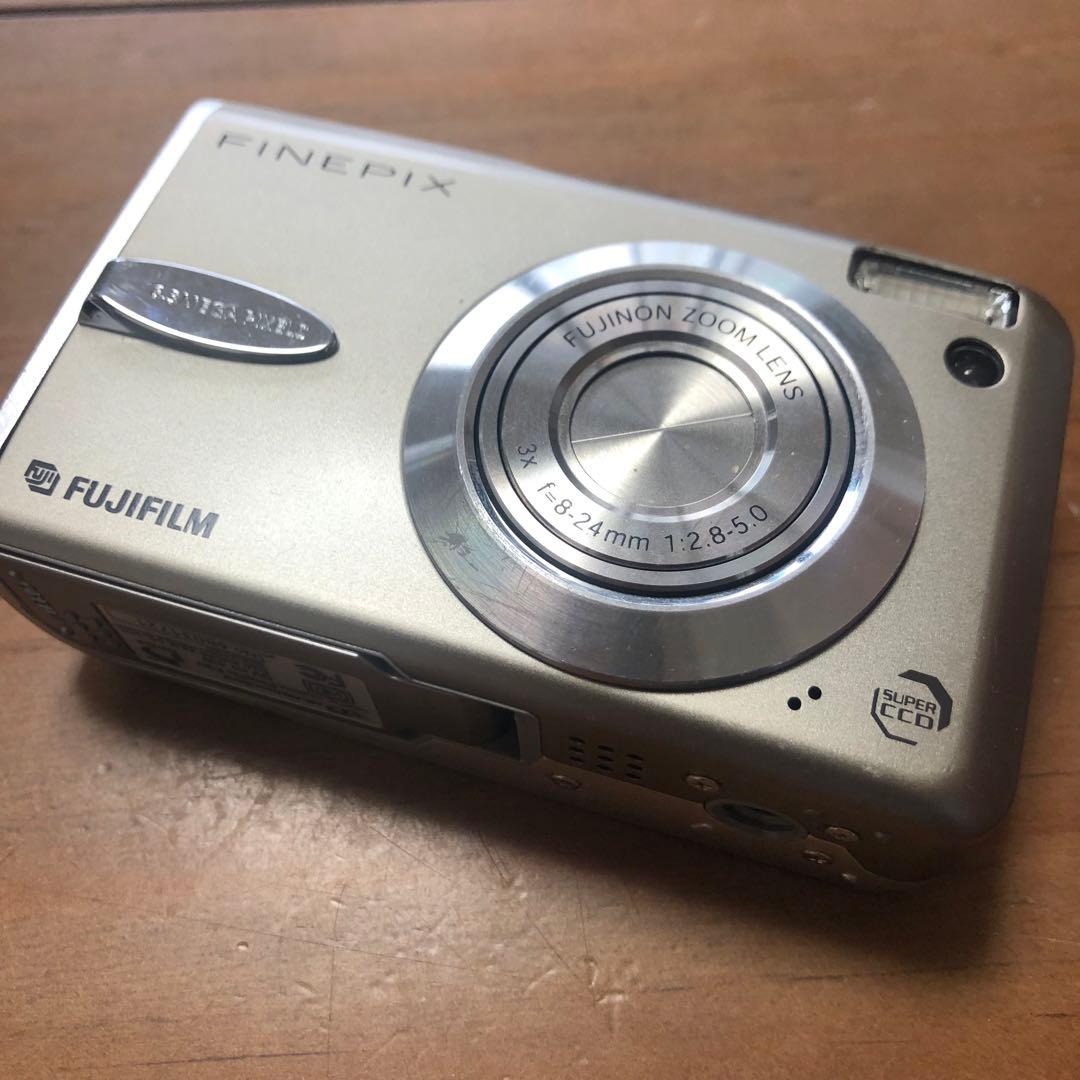 【作例あり】FUJIFILM finepix F30 CCDセンサー コンデジ