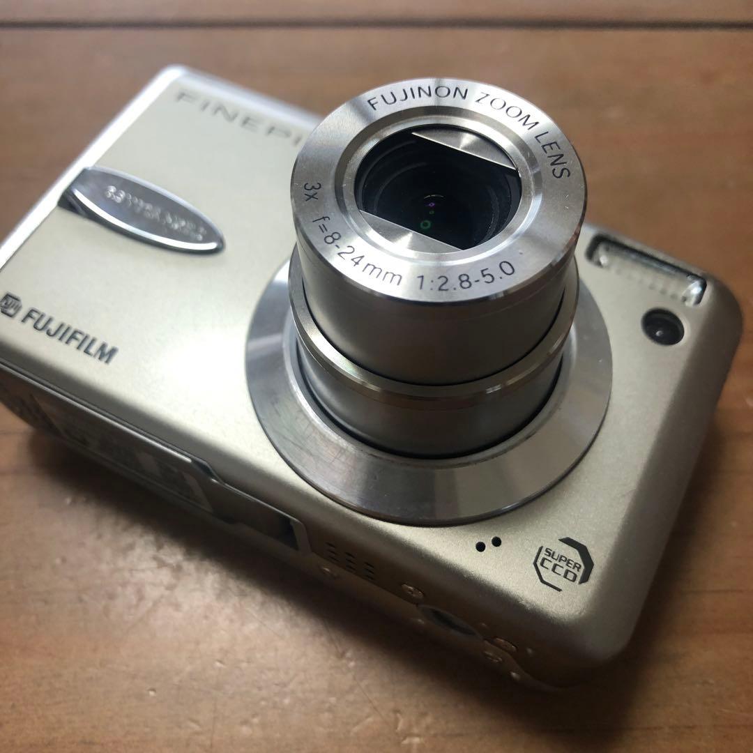 【作例あり】FUJIFILM finepix F30 CCDセンサー コンデジ