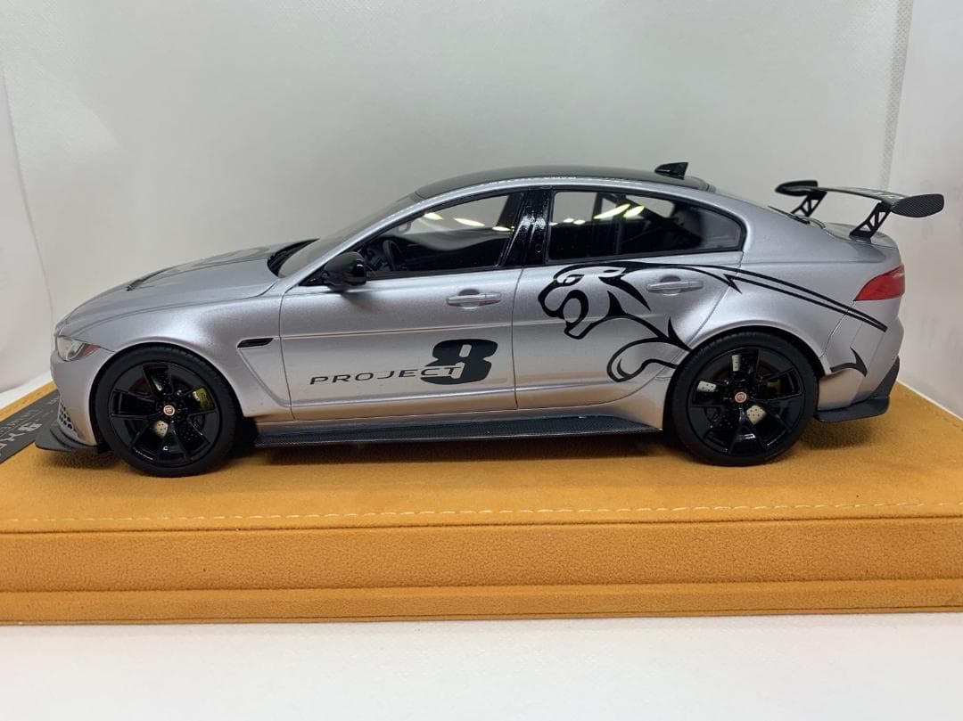 1/18 ジャガーXE プロジェクト8 Jaguar XE