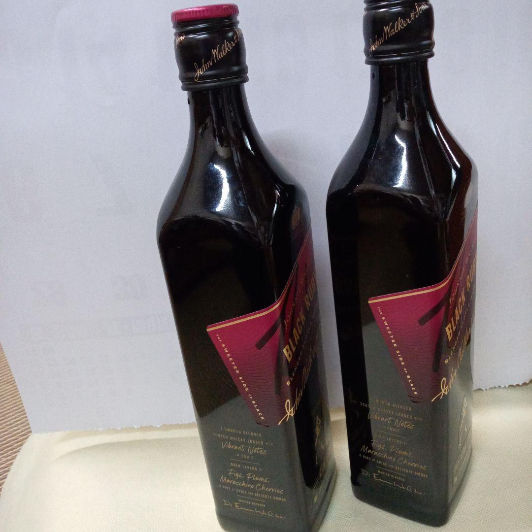 ジョニーウォーカーブラックルビー　700ml 2本セット