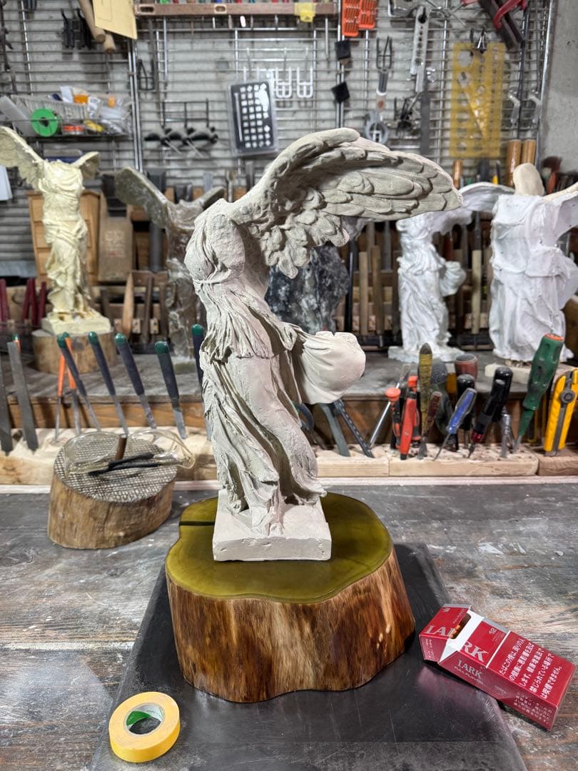 勝利の女神像 サモトラケのニケ 型製作 仕上げ塗装済み完成品 専用台座付き
