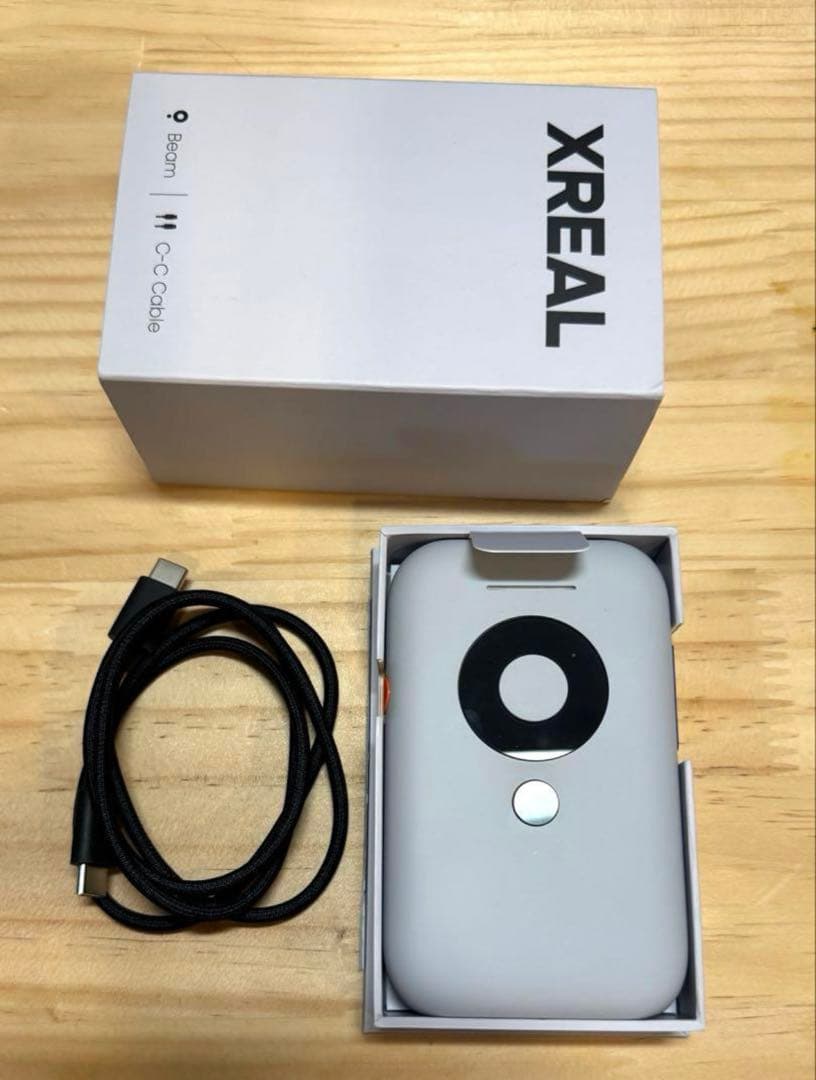 XREAL Air 2 Pro 本体 ＆ XREAL Beam