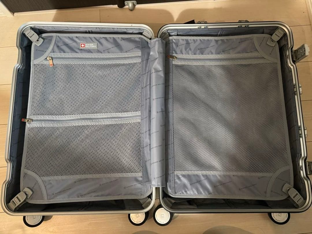 【うっき】スイスミリタリー Premium スーツケース 64L