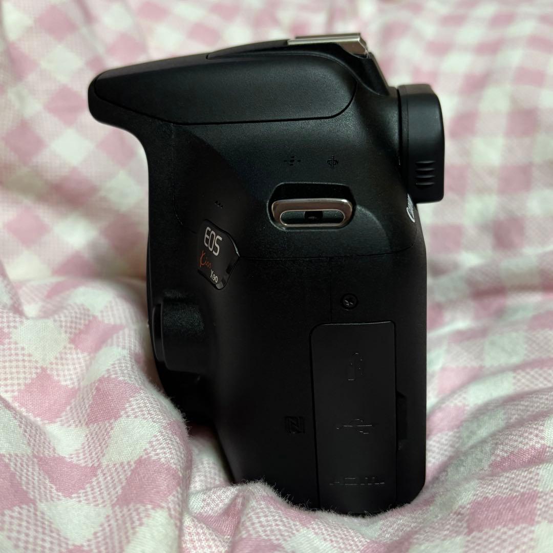 Canon EOS Kiss X90 デジタル一眼レフ