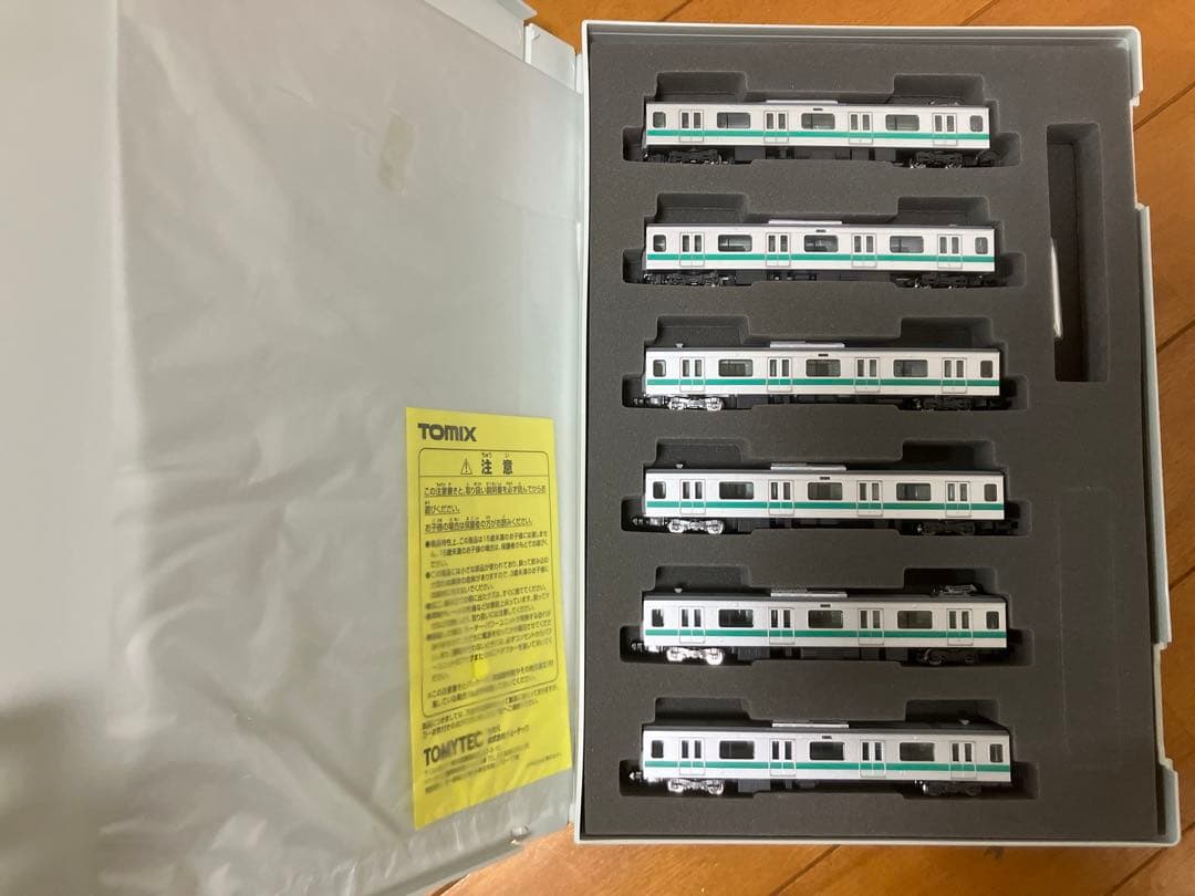 TOMIX 92571,92572 E2332000系通勤電車　10両フル