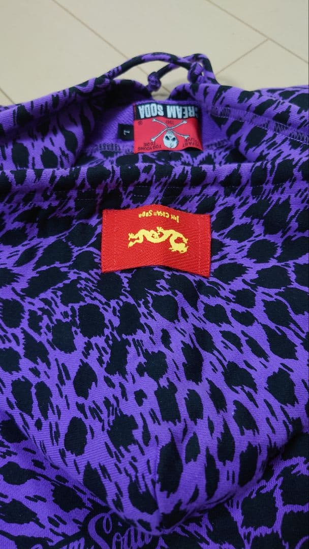 【CREAM SODA】クリームソーダ 50周年記念 ヒョウ柄ジップパーカー L