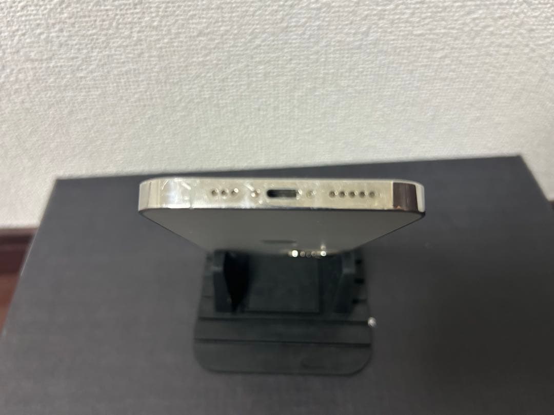 しゃな Apple iPhone 12 Pro シルバー 本体　512GB