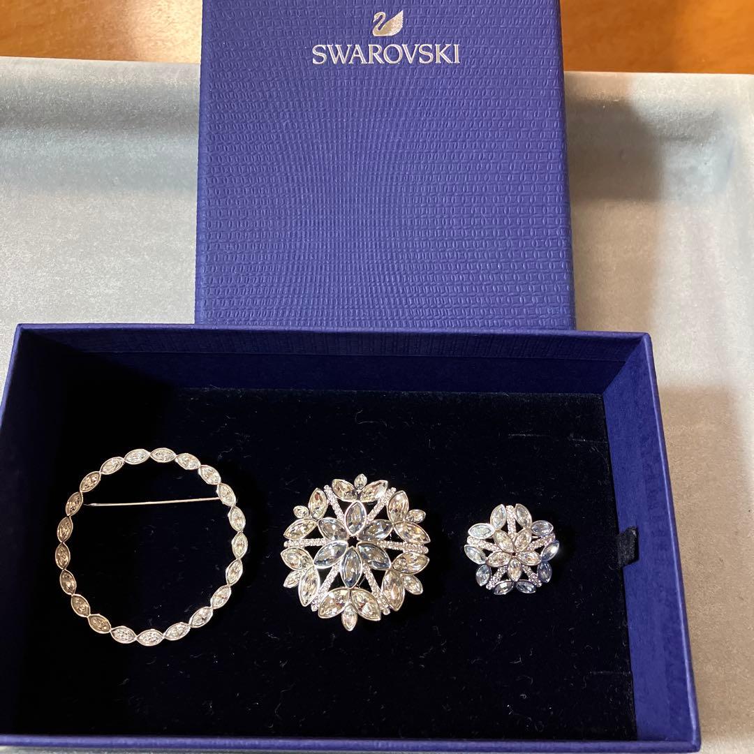 SWAROVSKI GINETTE ブローチ
