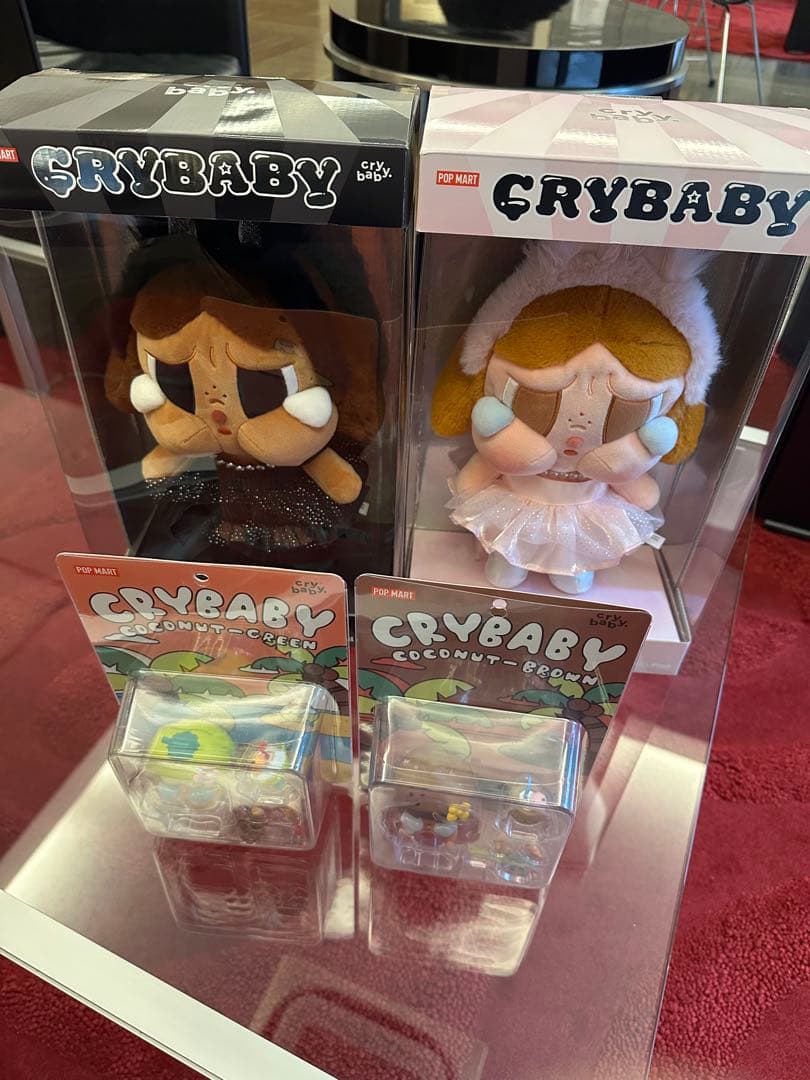 Crybaby ぬいぐるみ 2種 / フィギュア 2種の計4種類セット
