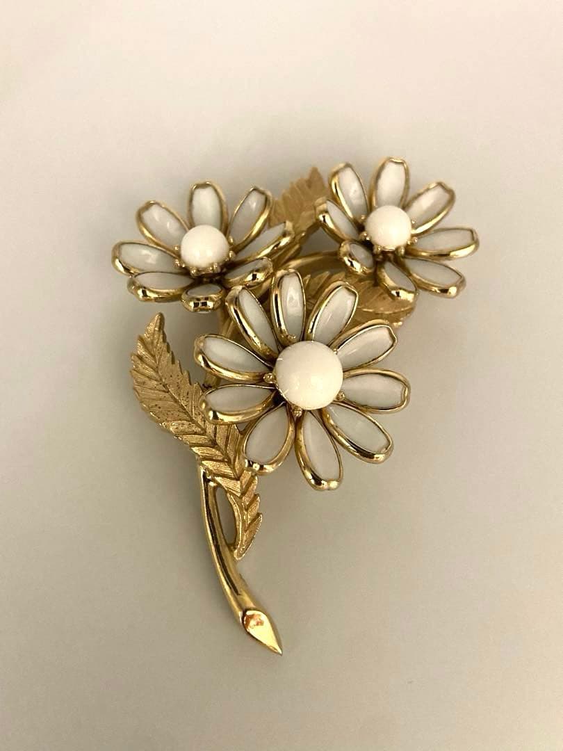 lotuscloud 2499⭐️TRIFARI トリファリ ブローチ ビンテージ