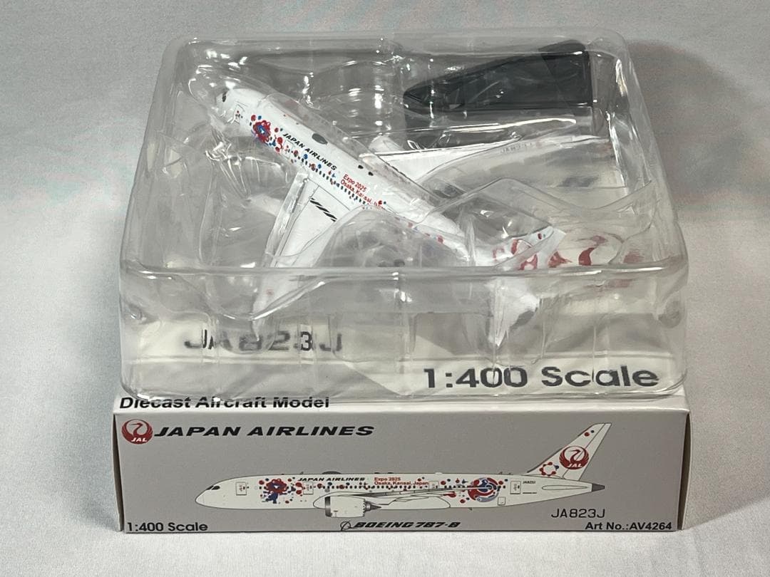 日本航空 JAL 1:400 Aviation B787-8 JA823J