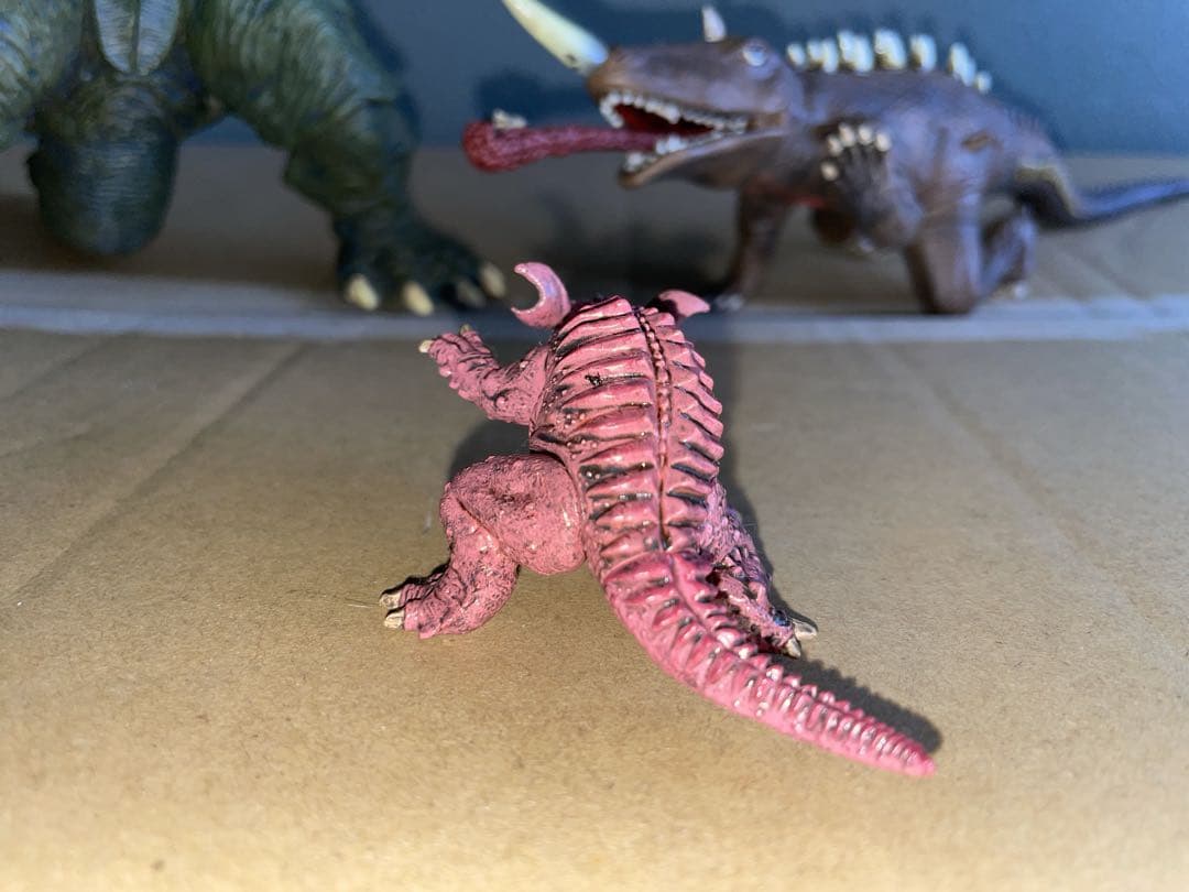 ガメラ1995レキンキャストキット完成品とユージン大映特撮シリーズバルゴン他3体