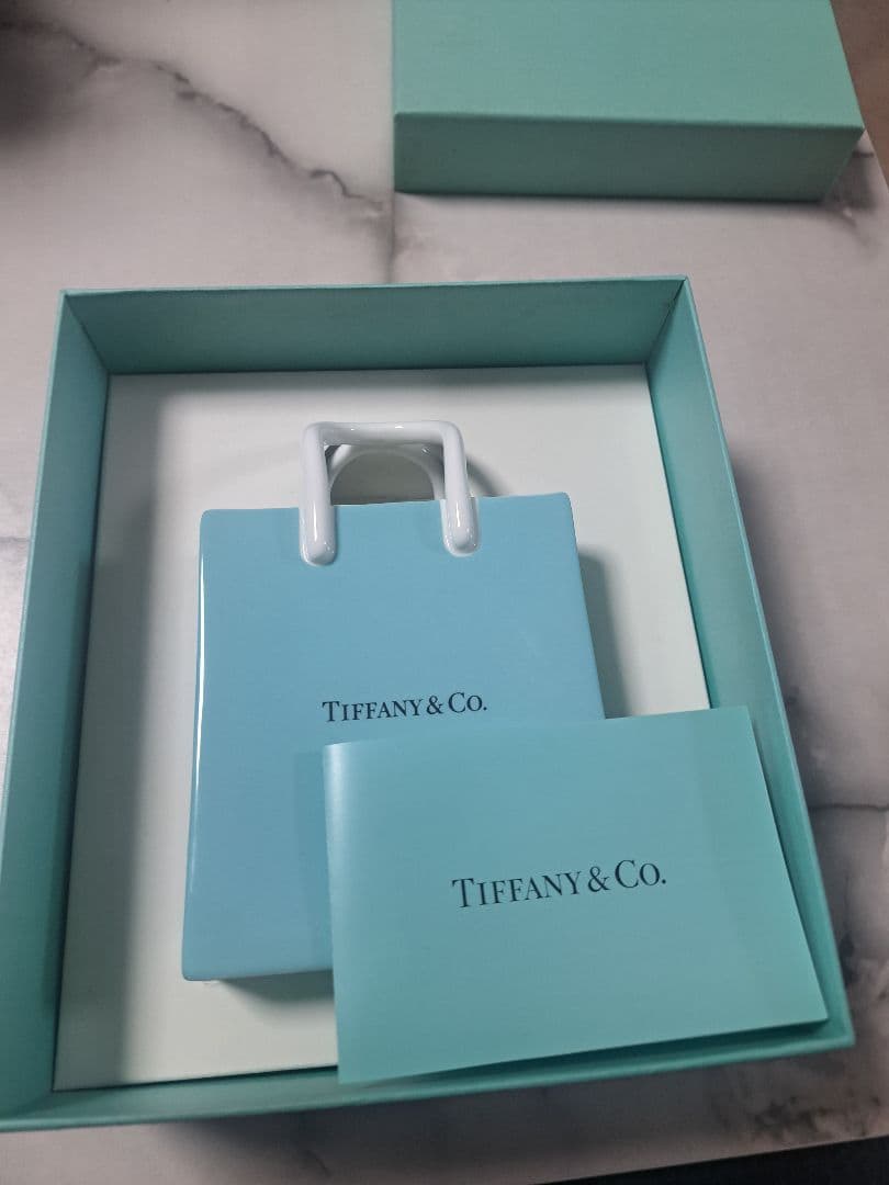ティファニー　ショッピングバッグ　オブジェ　インテリア　置物　陶器　花瓶　箱有り