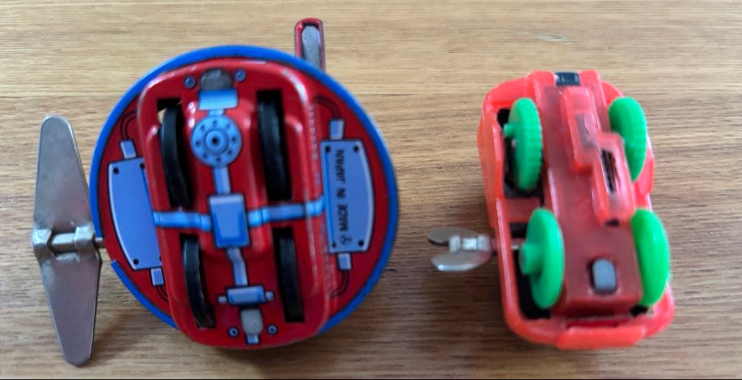 【匿名配送込】ブリキのおもちゃ　2個