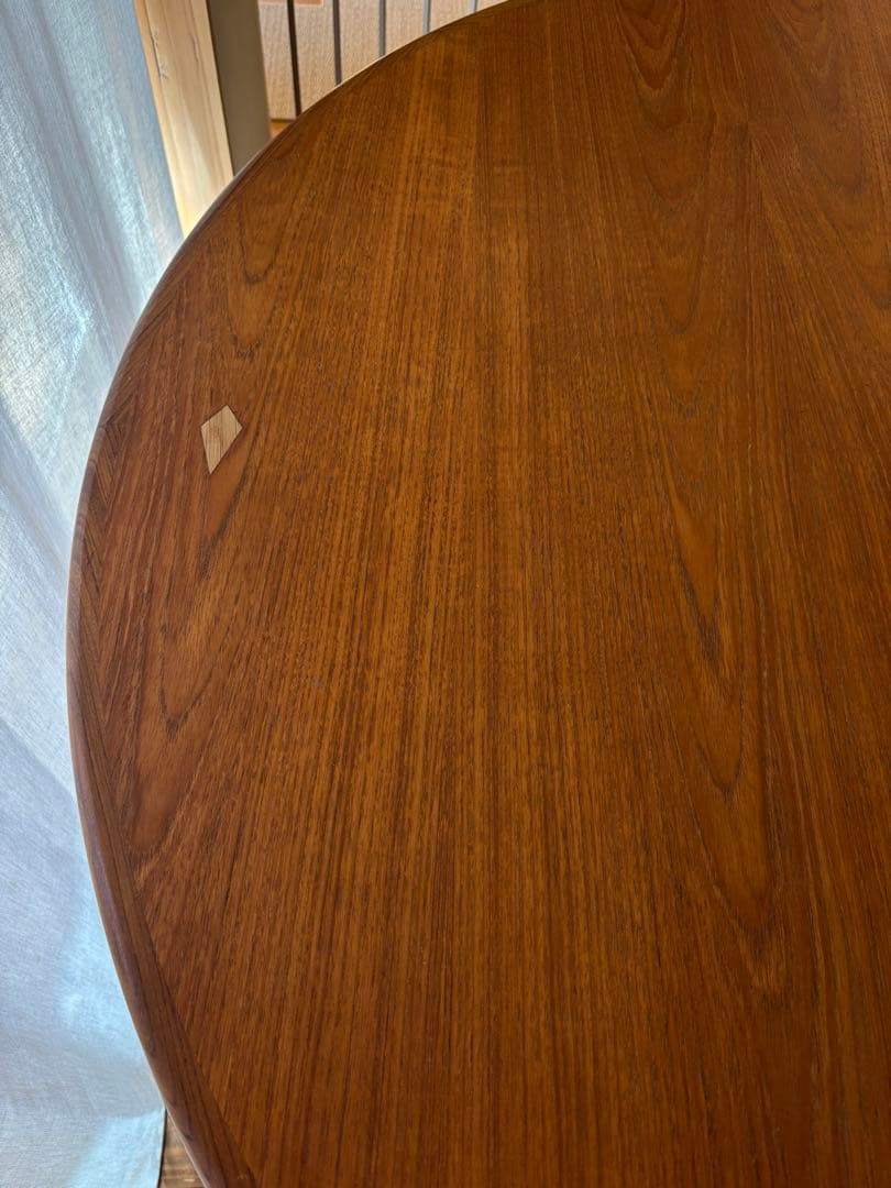 G-PLAN直径122センチ伸長式ダイニングテーブル