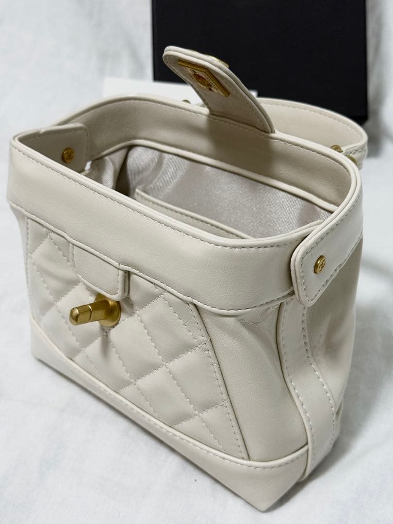 T*】様 CHANEL シャネル ノベルティ レザー ハンドバッグ チェーンショ