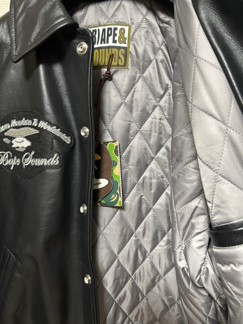 新品未使用 アベイシングエイプ レザージャケット スタジャン M