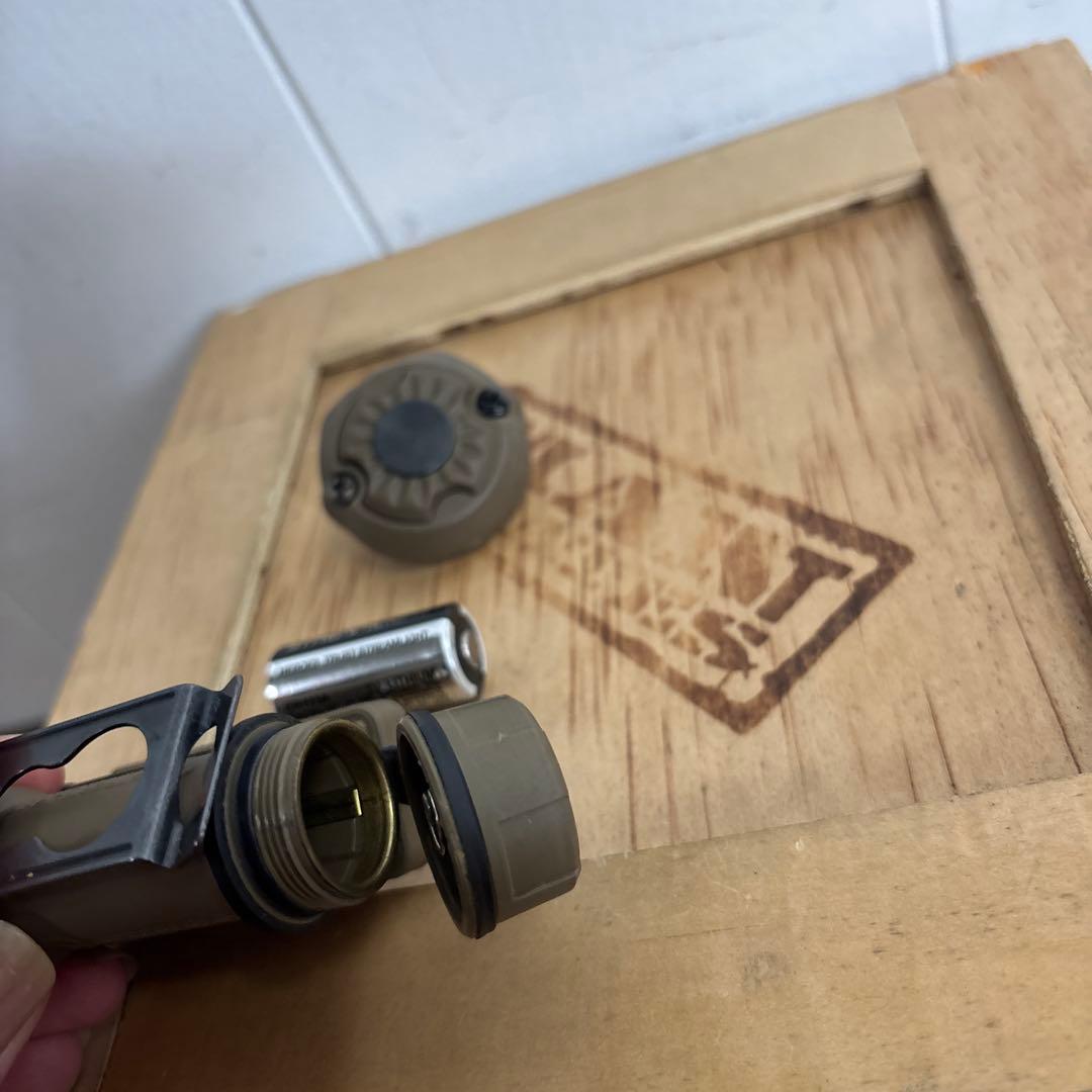 美品　米軍実物STREAMLIGHT SIDEWINDER COMPACT II