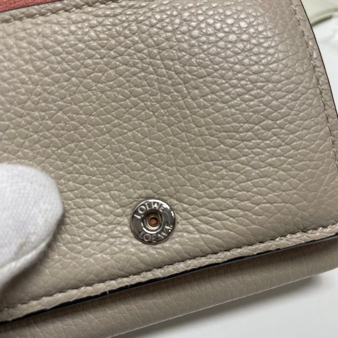 K*❌様 LOEWE ベージュ 三つ折り財布
