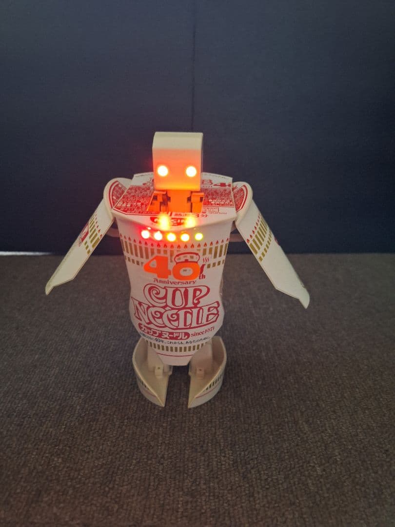 【美品】NISSIN カップヌードル 40周年記念 ロボタイマー