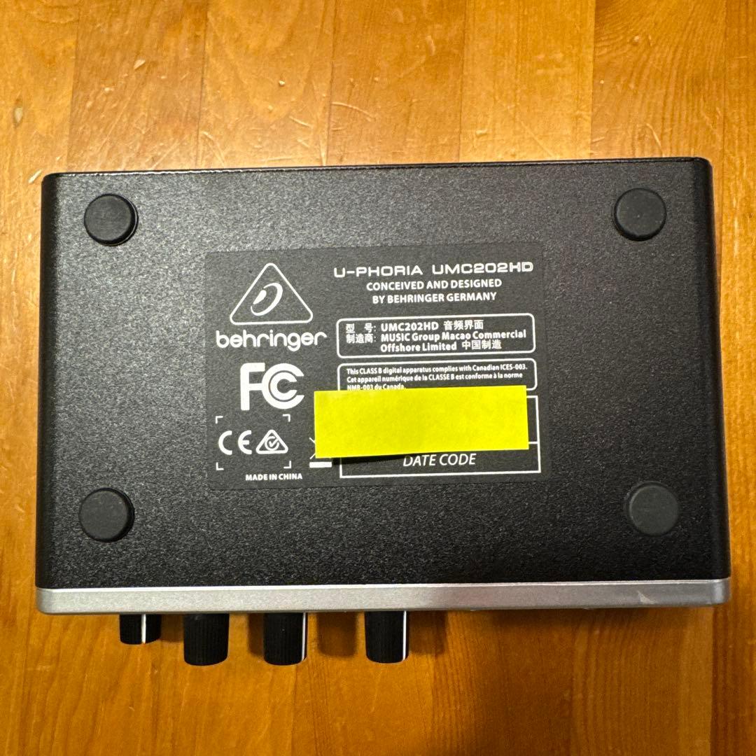 Behringer UMC202HD オーディオインターフェイス