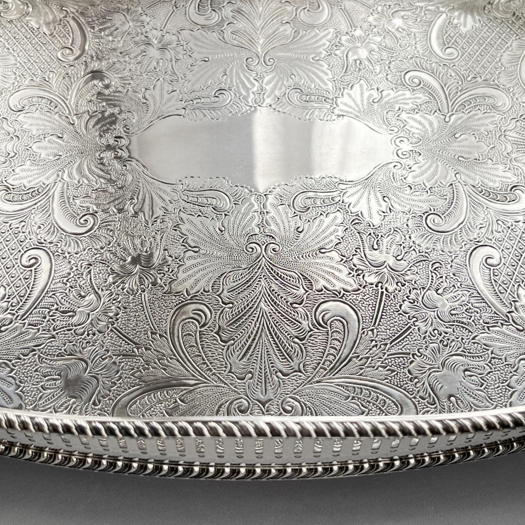 【英国】 ギャラリートレー オーバル型 41cm 装飾フット