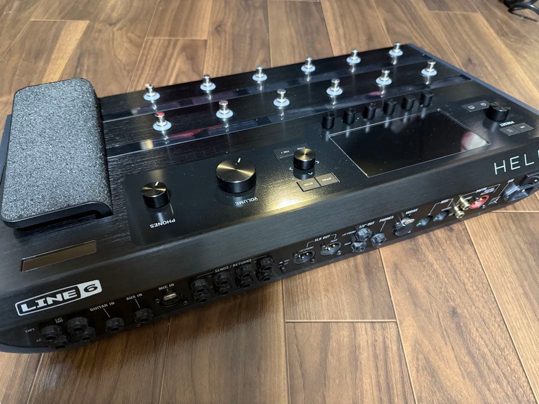 K*i様 LINE 6 Helix Floor