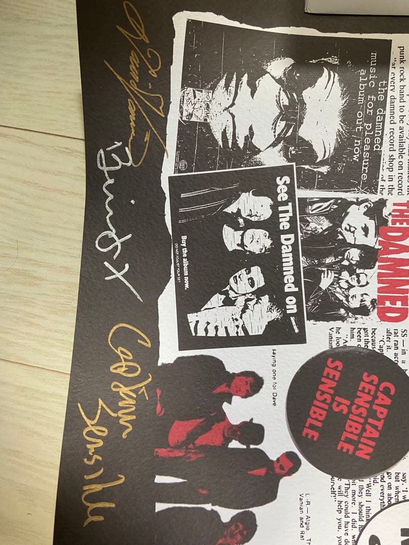 ダムド　the damned オリジナルメンバー直筆サイン入りポスター