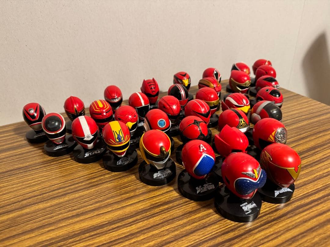 スーパー戦隊マスクコレクション〜赤の伝説〜35点セット