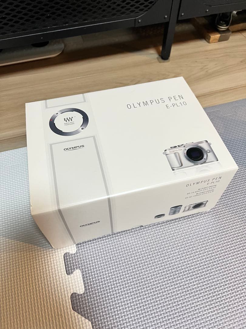 【お値下げ】OLYMPUS ミラーレス一眼カメラ PEN E-PL10 ブラック