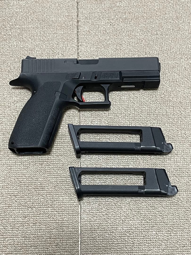 ストライカー9 Carbon8 striker neun